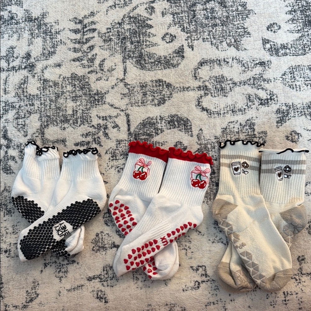 Pilates grip socks